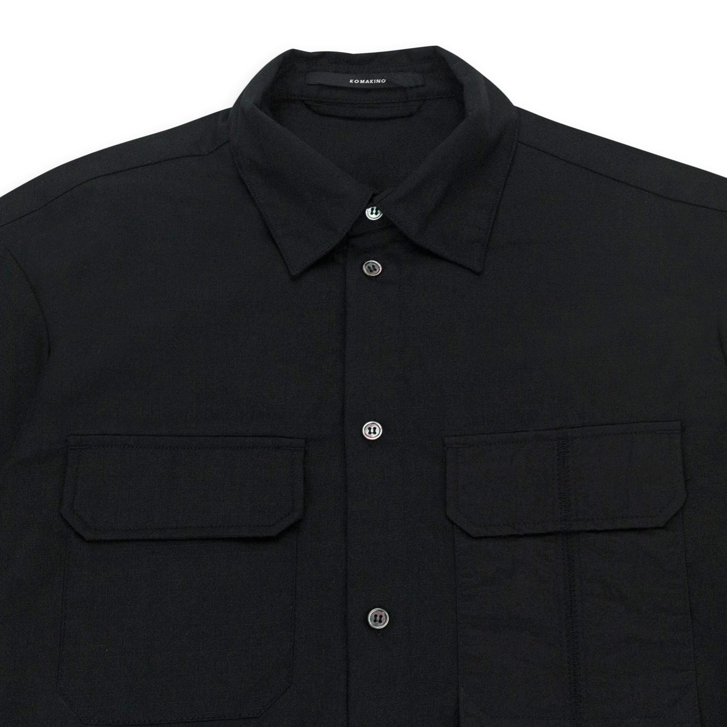 DROPPED POCKET SHORT SLEEVE BLACK BUTTON-DOWN SHIRT