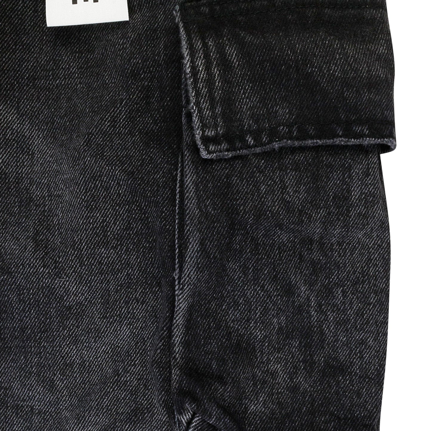 RELAXED CARGO BLACK SKINNY JEANS