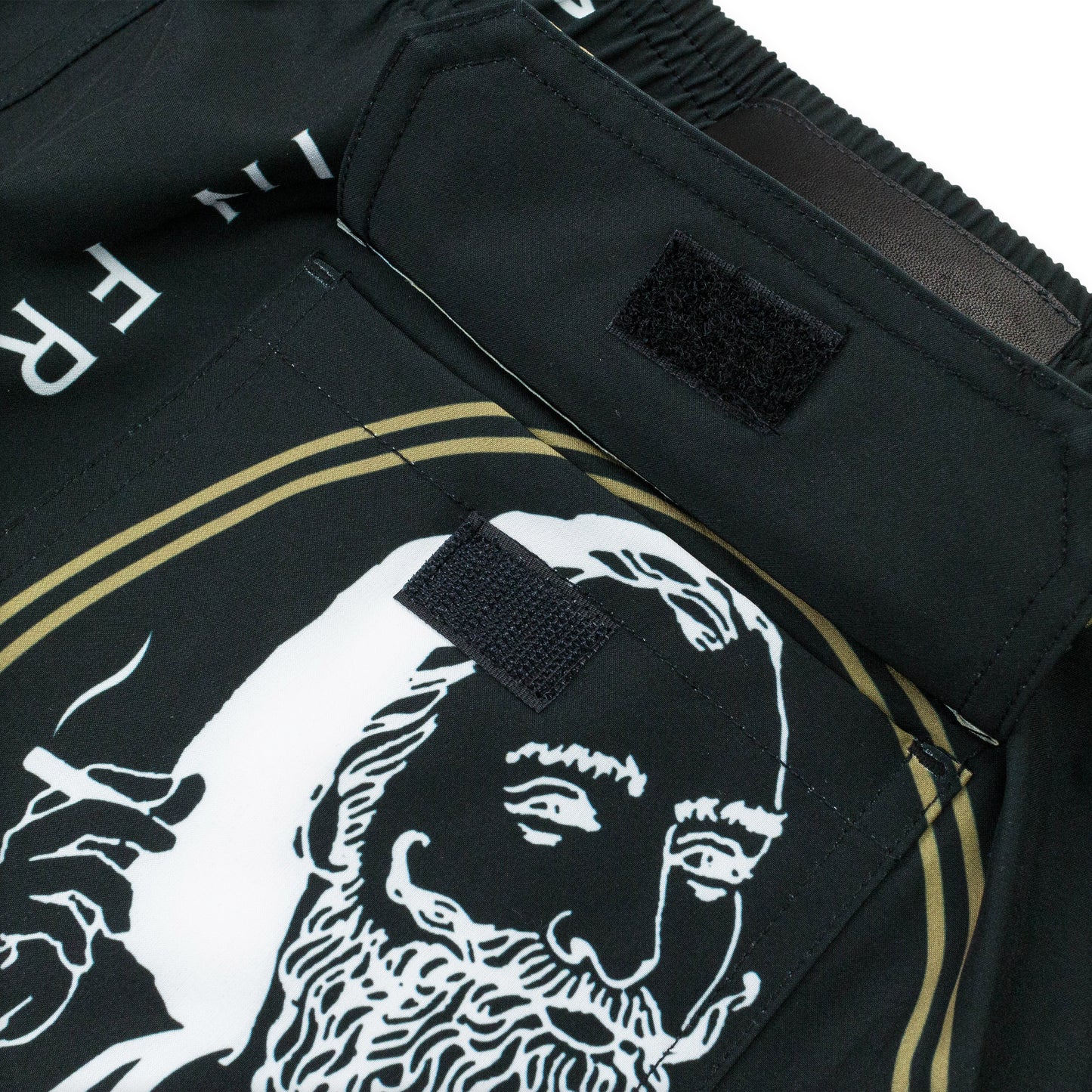 ZIG ZAG BLACK SWIM TRUNKS