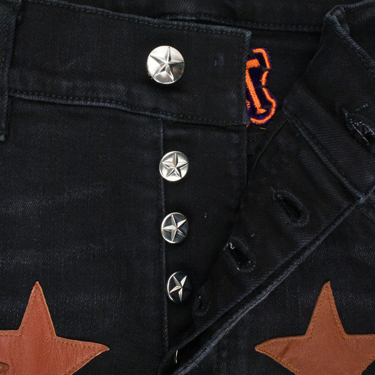 LEATHER STAR APPLIQUE CHEMIST AGED BLACK JEANS