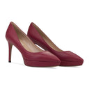 RED HEELS